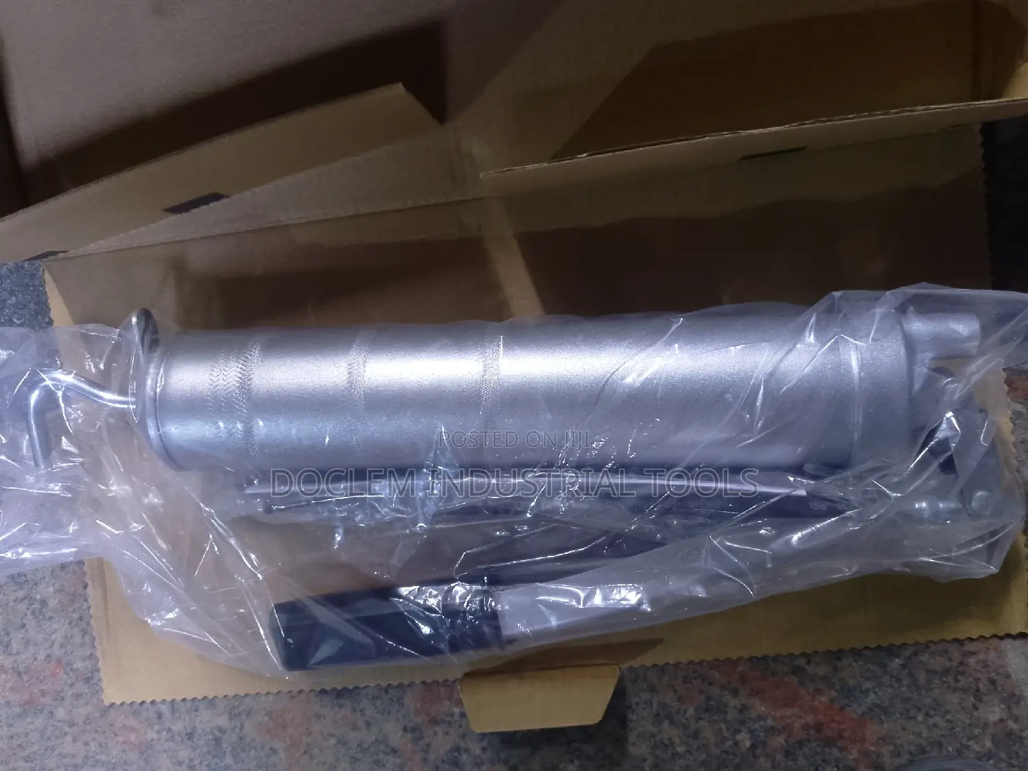 Grease Gun Machine