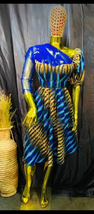 Basket Head Size 12 Gold Chrome Female Mannequin