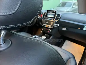 Mercedes-Benz GLE-Class 2017 Black