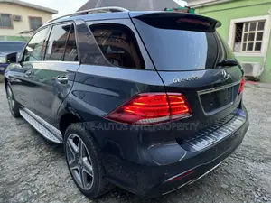 Mercedes-Benz GLE-Class 2017 Black