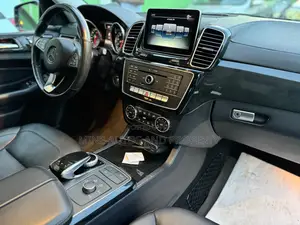 Mercedes-Benz GLE-Class 2017 Black