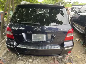 Photo - Mercedes-Benz GLK-Class 350 4MATIC 2012 Black