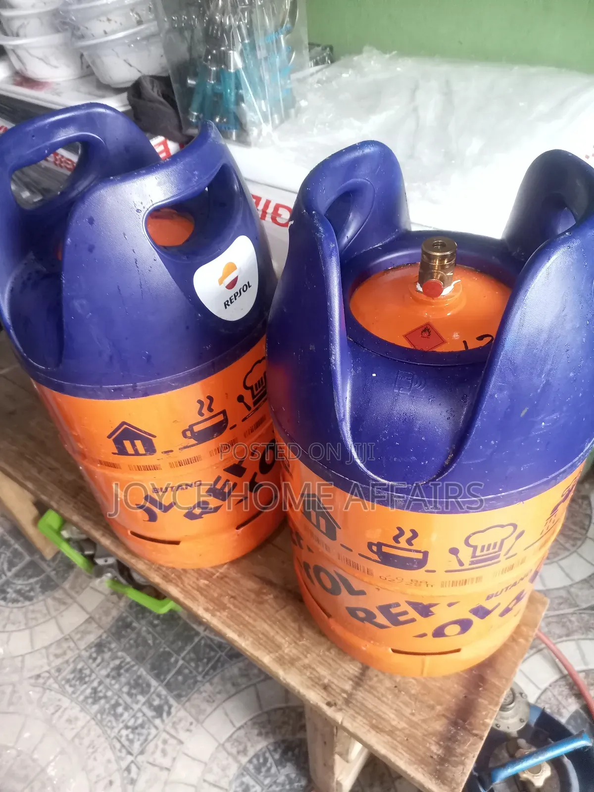 Gas Cylinder Blue Head