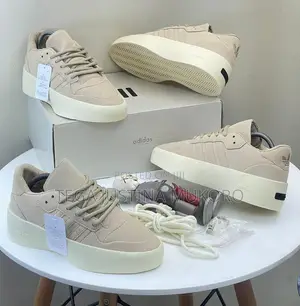 High Quality Adidas Shoes for Men
