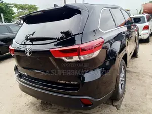 Toyota Highlander 2015 Black