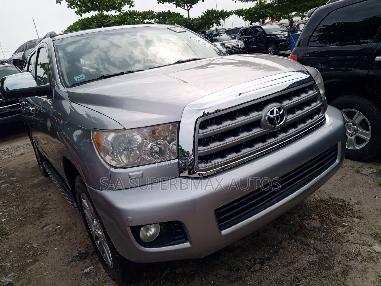 Toyota Sequoia 2010 Silver