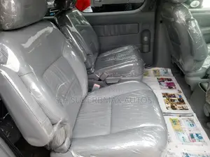 Toyota Sienna XLE 2002 Gold