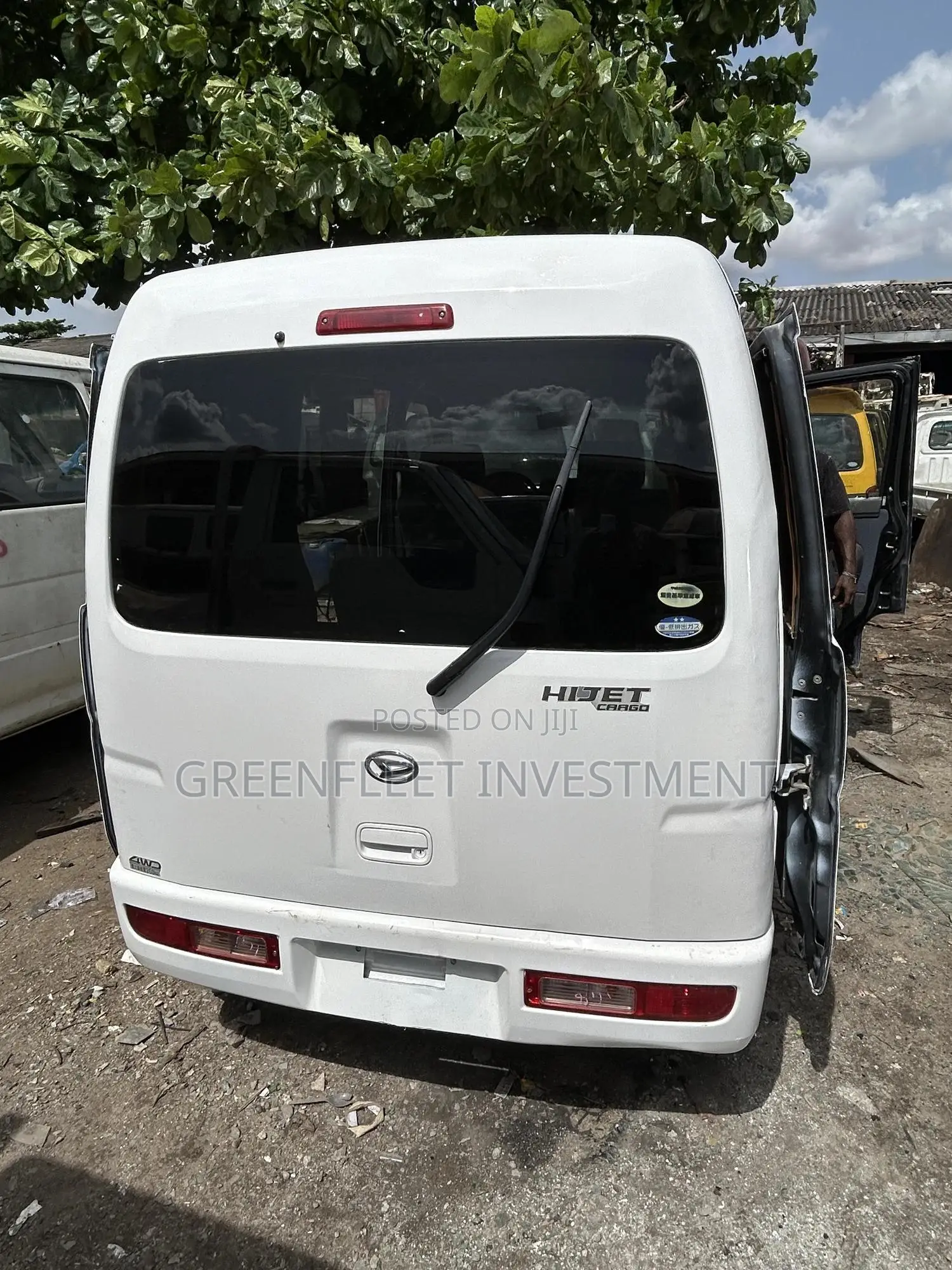 Daihatsu Hijet 2012 White