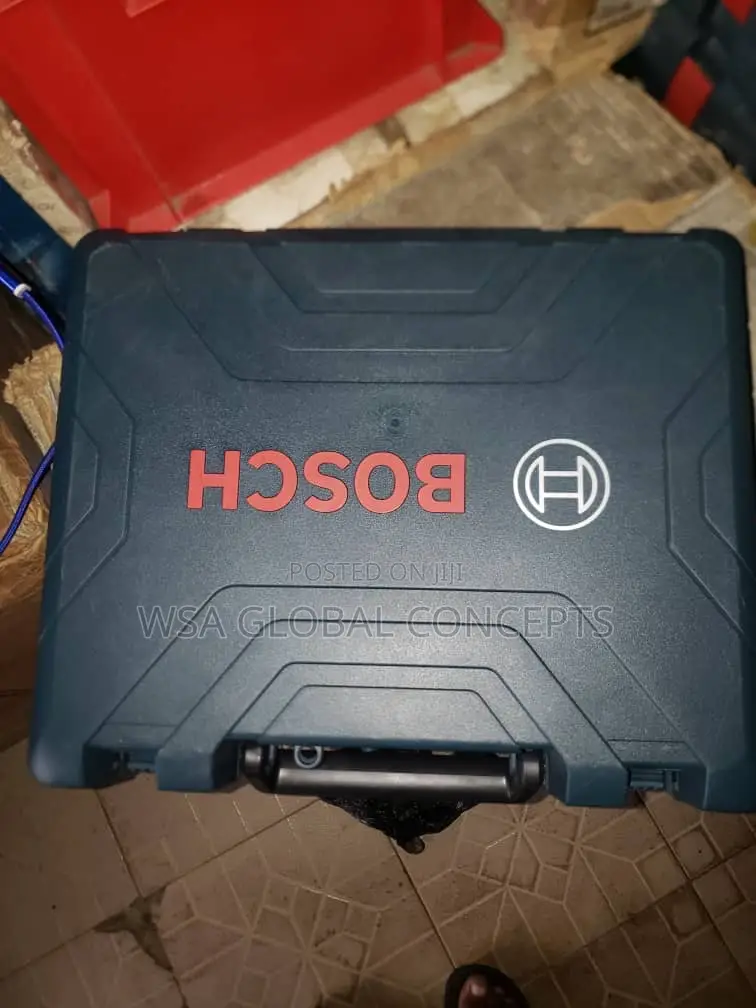 18 Volts Bosch Cordless Screw Machine