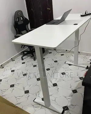Home and Office Electric Adjustable Desk 1.4 Meter