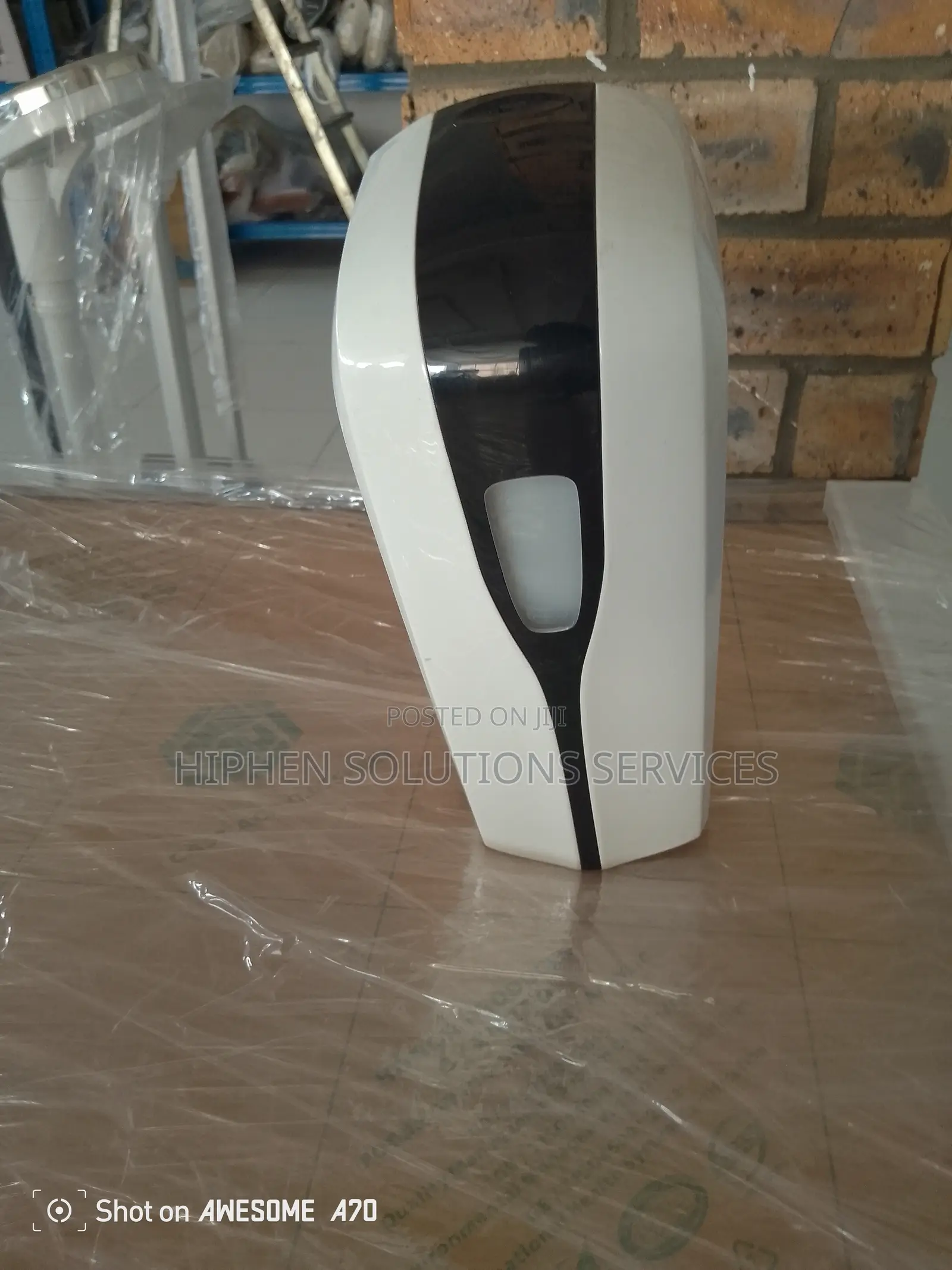 Wall-Mounted Automatic Soap Dispenser