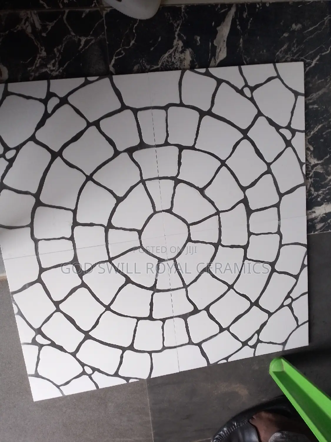 Master Toilet Floor