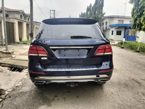 Mercedes-Benz GLE-Class GLE 350d 4MATIC 2017 Blue