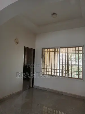 3bdrm Block of Flats in Kaura for rent