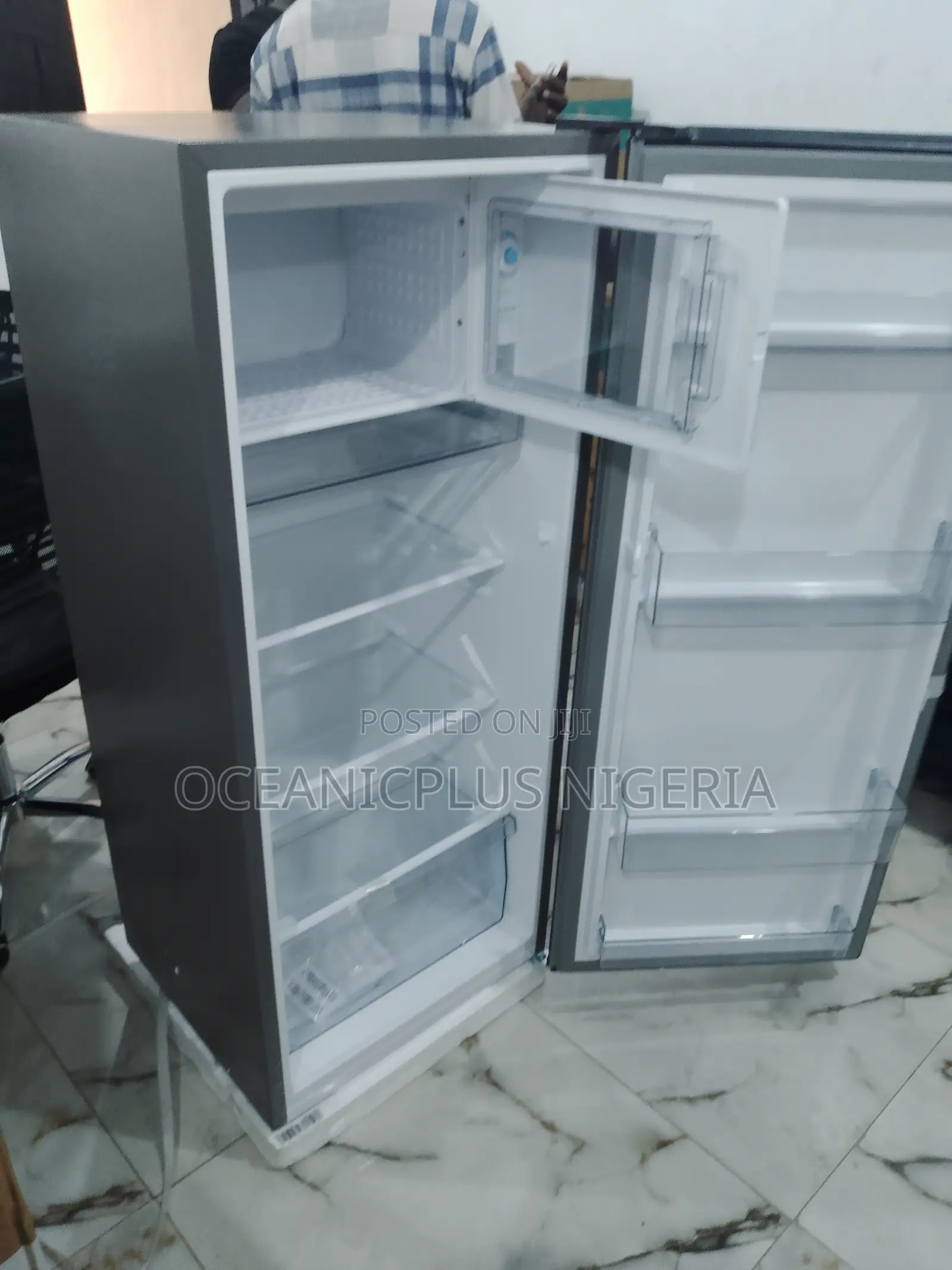 Perfrect Refrigerator for Commercial and Personal Use- 150L