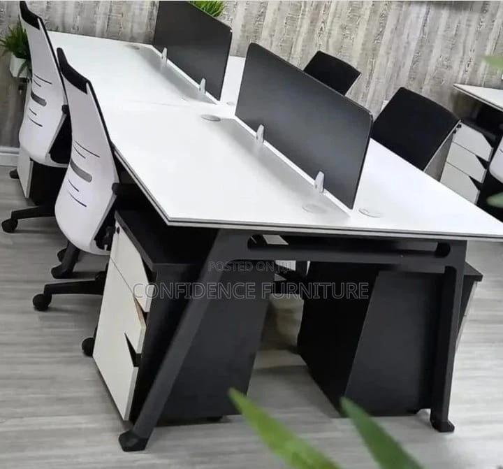 Modern Workstation By 4 Partition