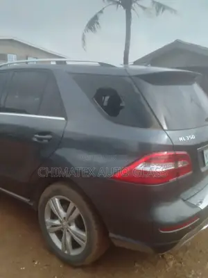 Rear Vent Glass for Ml350 2014 Available