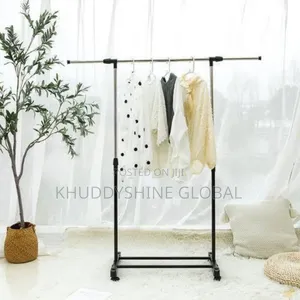 Extendable Single Pole Cloth Hanger