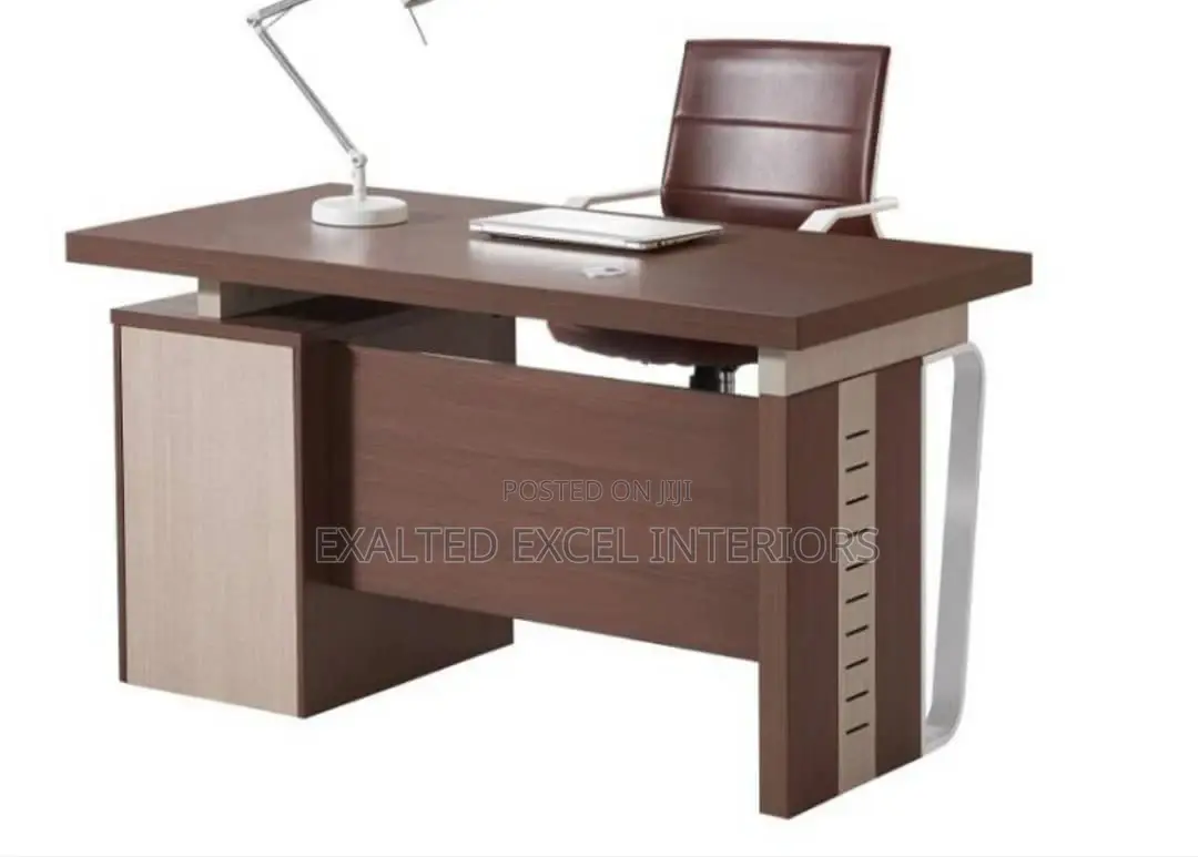 Quality Executive Office Table (1.4 Meter)