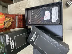 New BlackBerry Motion 32 GB Black