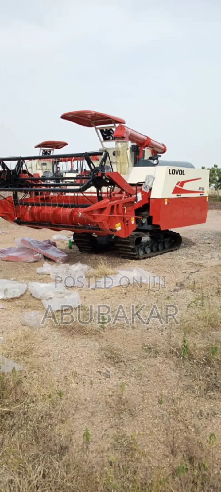 Combined Rice Harvester