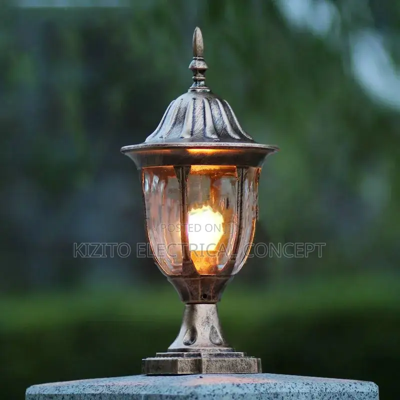 Retro Outdoor Gate Lamp