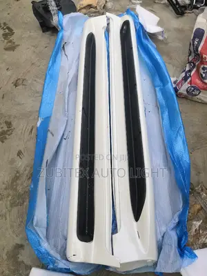 Set Side Step Lexus Landcruser 2018 Model