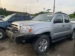 Toyota Tacoma Double Cab V6 2010 Silver