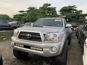 Toyota Tacoma Double Cab V6 Automatic 2011 Silver