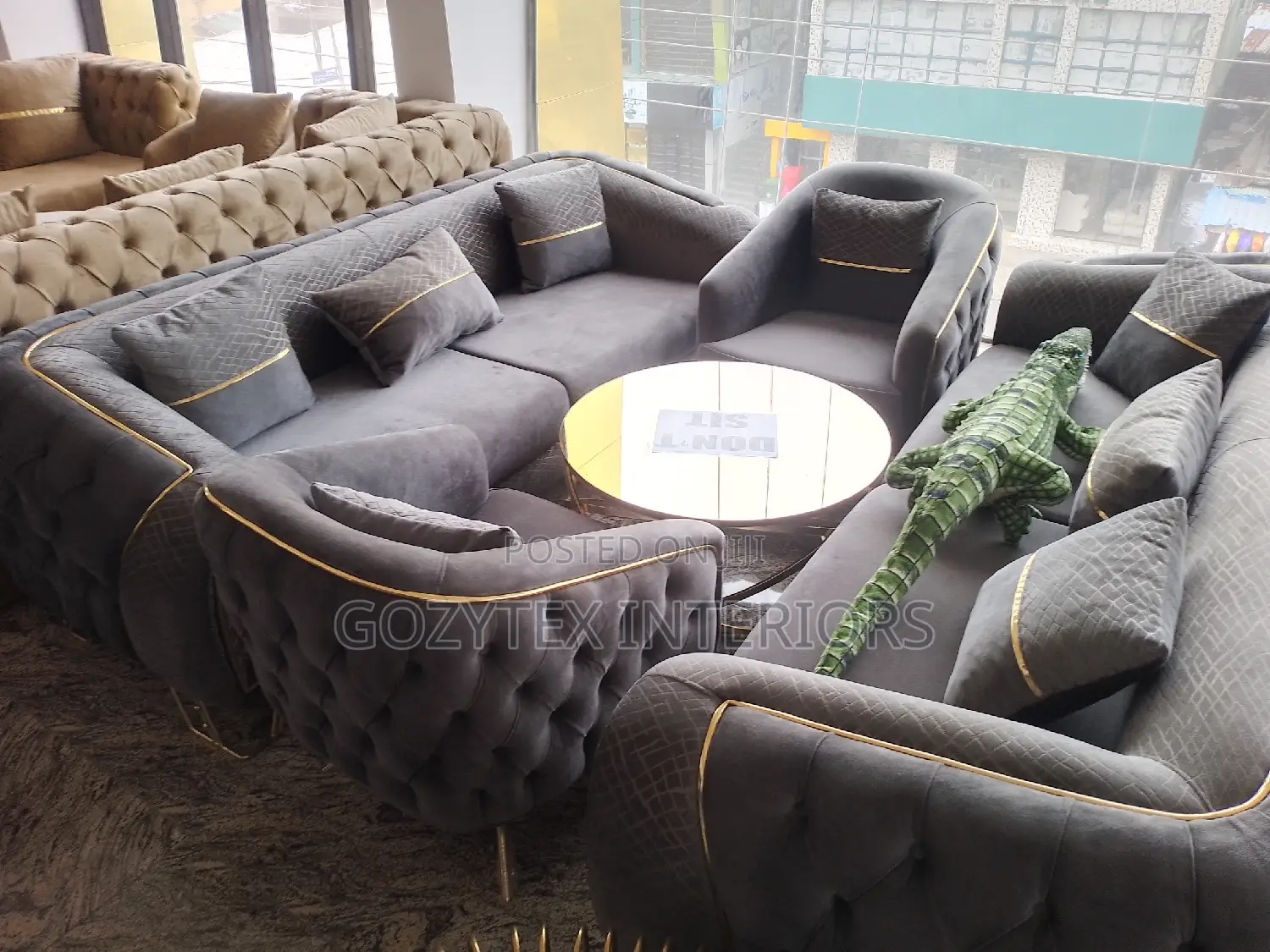Contemporary Sofa Chair