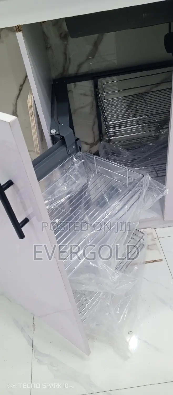 In Built Cabinet Magic Corner With Complete Accessories