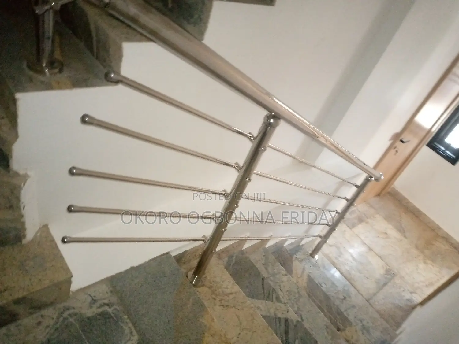 Shorted Handrail