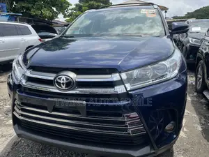 Toyota Highlander Limited 4dr SUV AWD (3.5L 6cyl 6A) 2015 Blue
