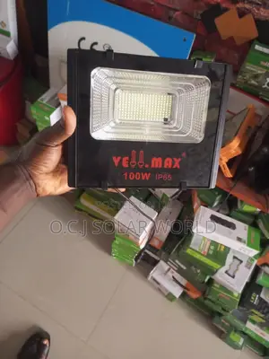 Velmax 100watts Floodlight Solar