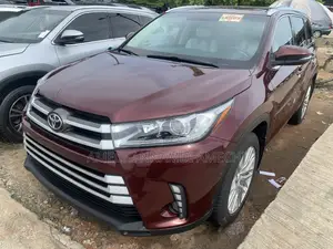 Toyota Highlander 2018 Red