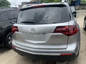 Acura MDX Technology Package SUV AWD (3.7L 6cyl 6A) 2013 Silver