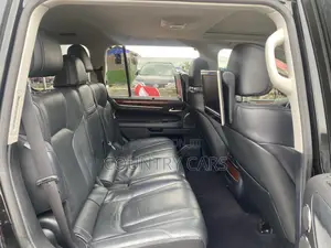 Lexus LX 570 AWD 2017 Matt Black