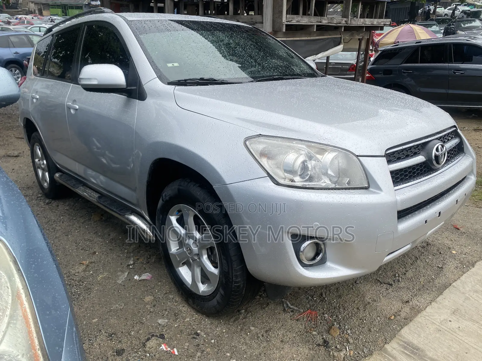 Toyota RAV4 2010 Silver