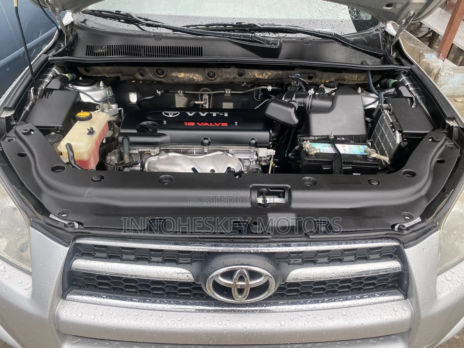 Toyota RAV4 2010 Silver