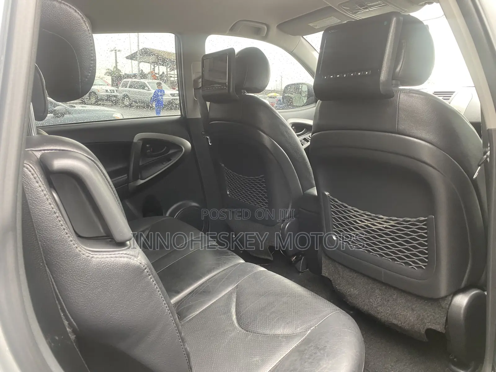 Toyota RAV4 2010 Silver