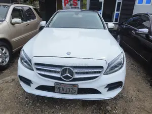 Mercedes-Benz C300 2016 White