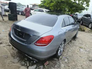Mercedes-Benz C300 2016 Gray