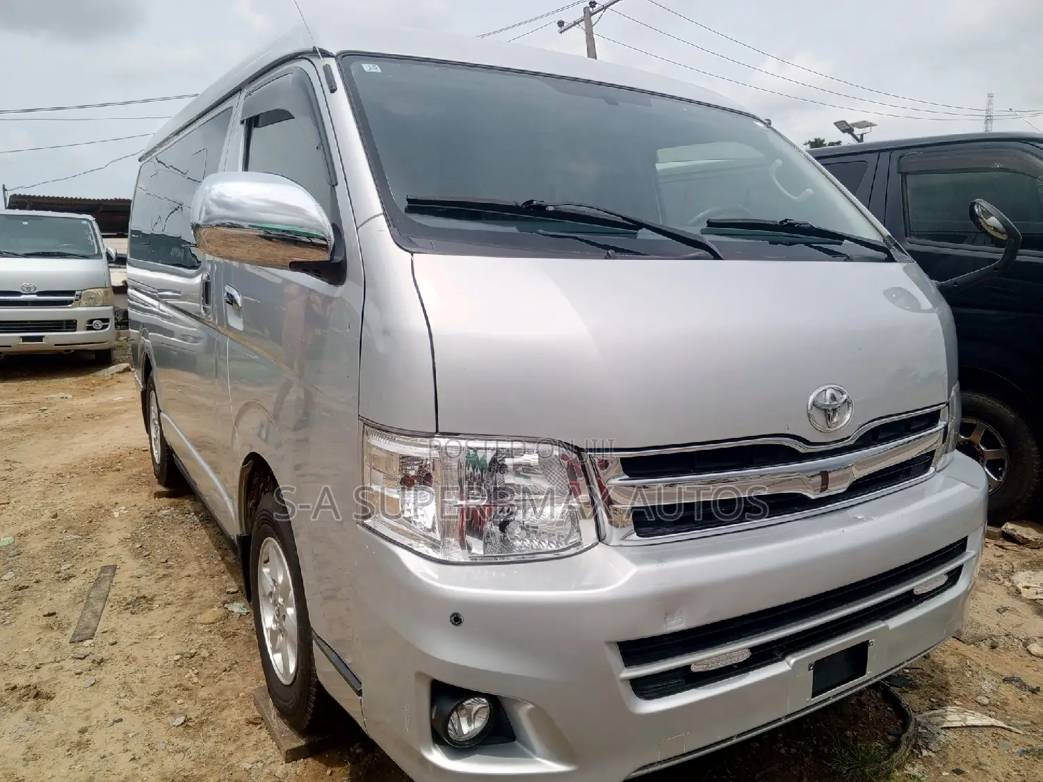 Toyota HiAce 2012 Silver