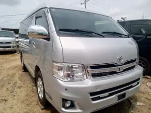 Toyota HiAce 2012 Silver