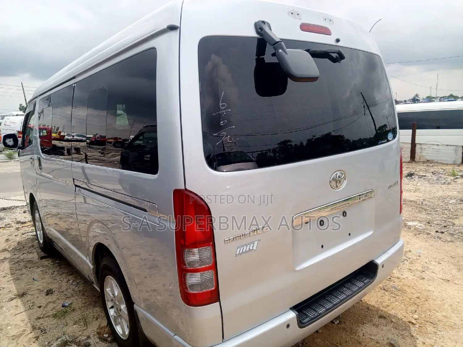 Toyota HiAce 2012 Silver
