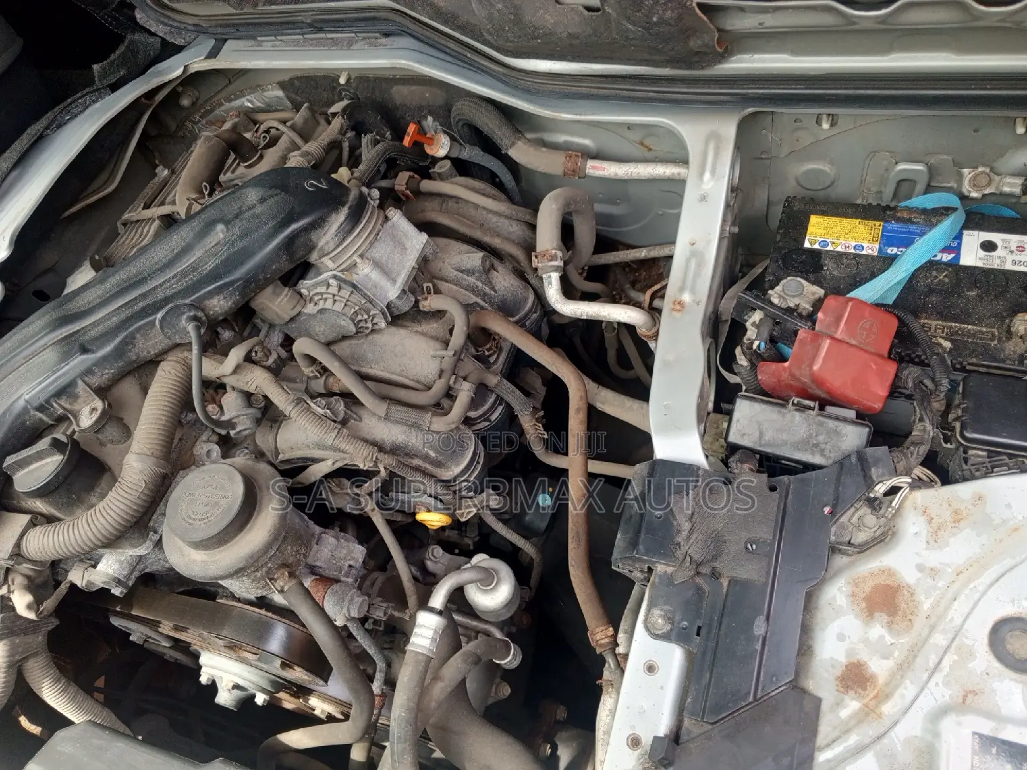 Toyota HiAce 2012 Silver