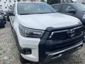 New Toyota Hilux 2024 White