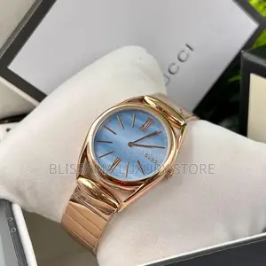 Photo - Luxury Gucci Female Wristwatch