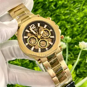 Luxury Guess Wristwatch