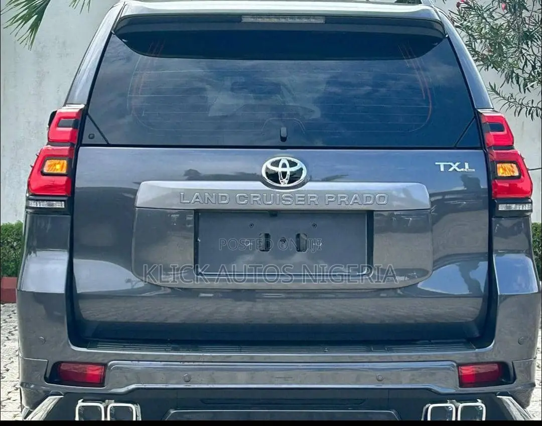 New Toyota Land Cruiser Prado 2023 Gray
